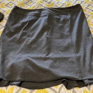 Gray pencil skirt with ruffle